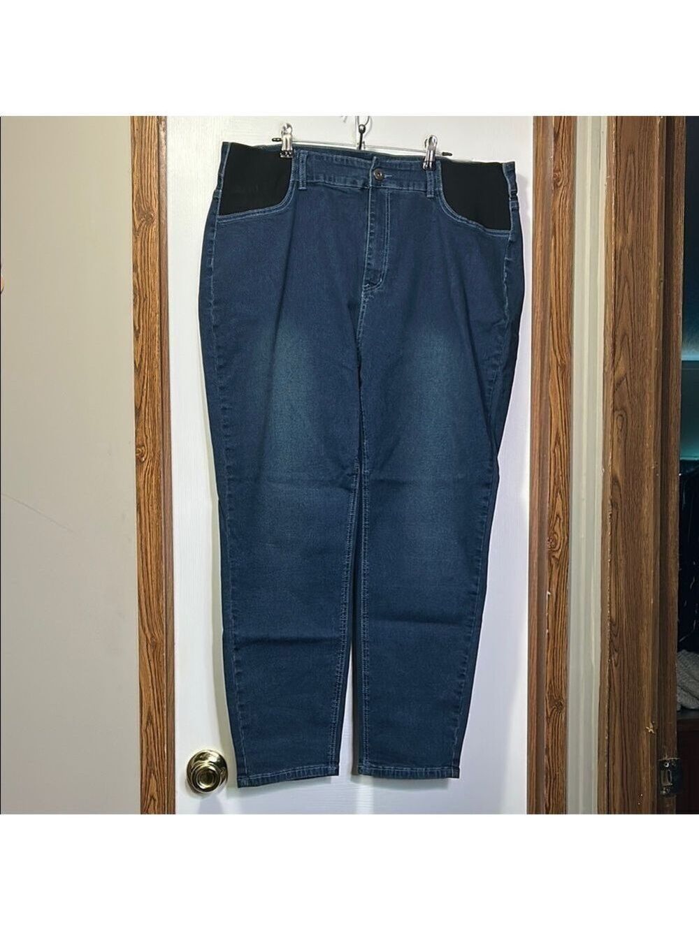 BloomChic Blue Relaxed Fit Jeans EUC